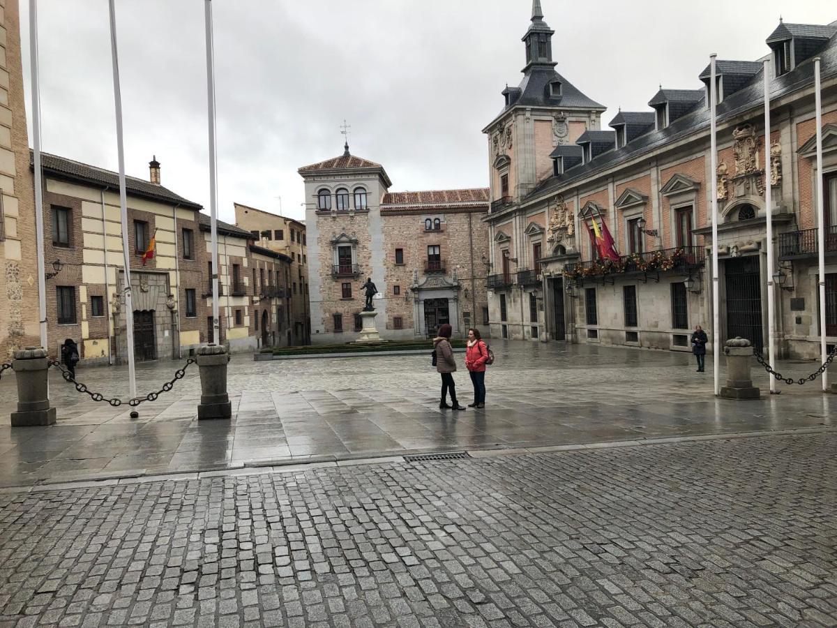 Mayor Calle: Historic Centro Apartment near Plaza Mayor Madrid Exterior photo